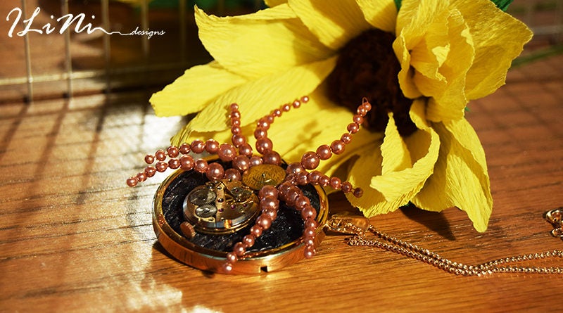 OOAK gold spider steampunk necklace